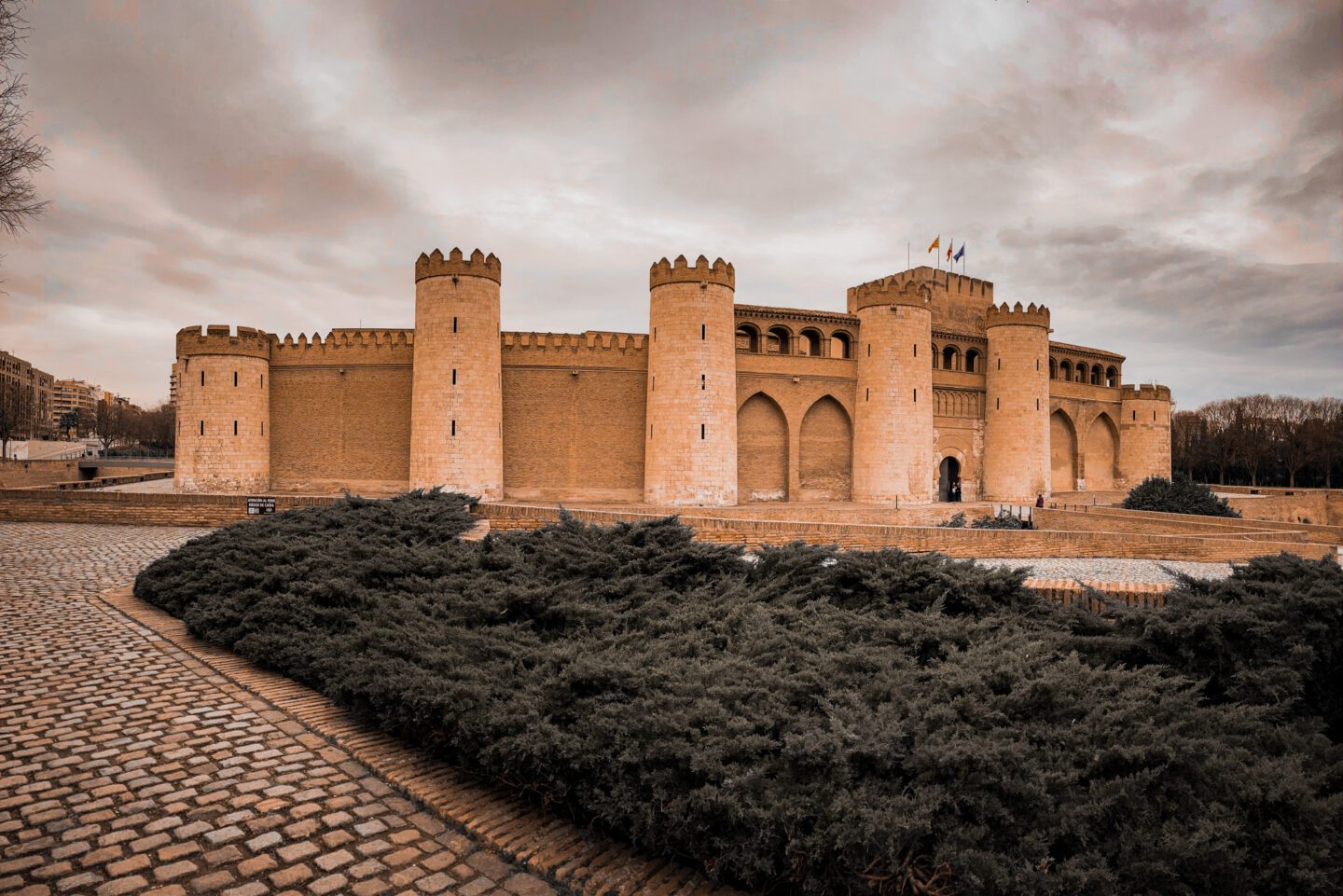 palacio-la-aljaferia-zaragoza