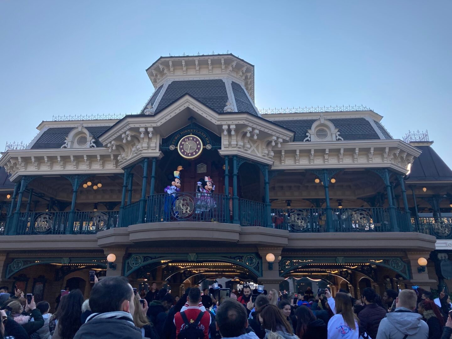 Como ahorrar en Disenyland Paris
